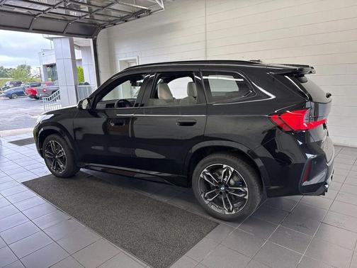 Black Sapphire 2026 BMW X1 M35i