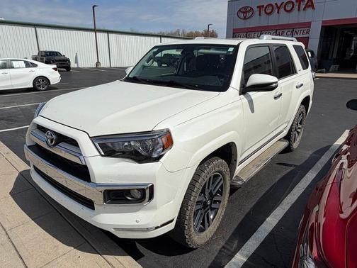 Blizzard Pearl 2018 Toyota 4Runner Limited
