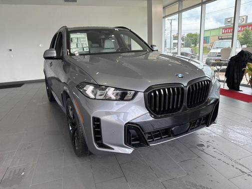 Skyscraper Grey Metallic 2026 BMW X5 xDrive40i