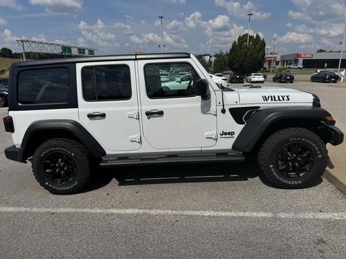 2022 Jeep Wrangler Willys
