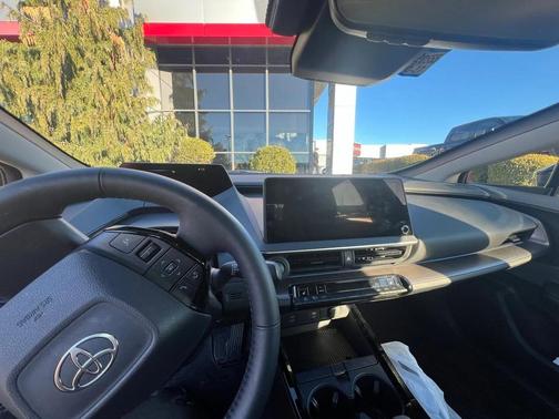 2025 Toyota Prius XLE