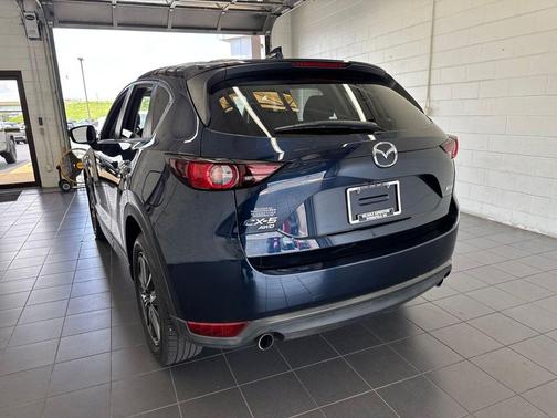Deep Crystal Blue Mica 2018 Mazda CX-5 Touring