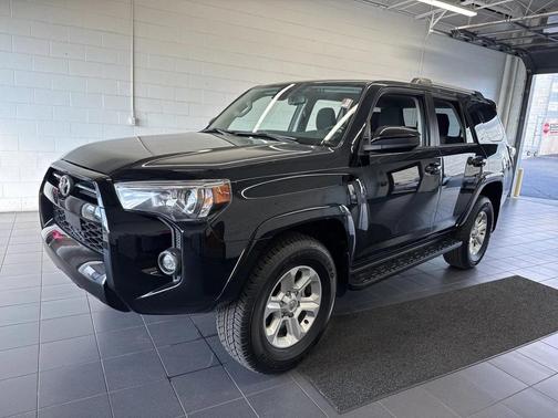 2024 Toyota 4Runner SR5
