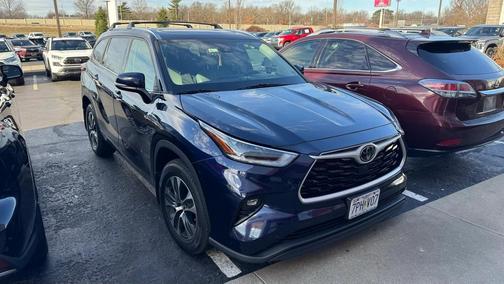 2021 Toyota Highlander XLE