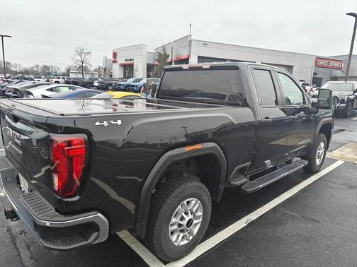 2022 GMC Sierra 2500 Pro