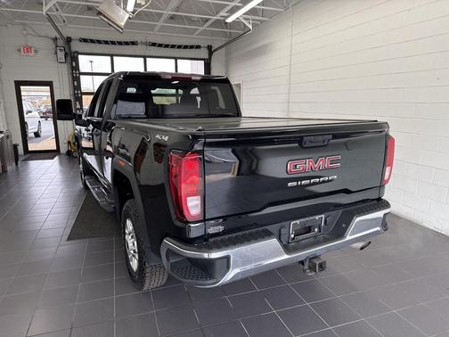 2022 GMC Sierra 2500 Pro