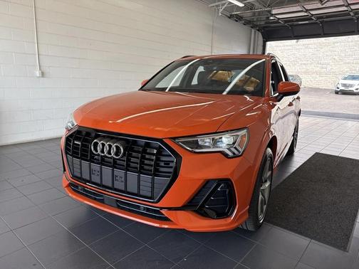 2025 Audi Q3 Premium 45 TFSI S line quattro Tiptronic