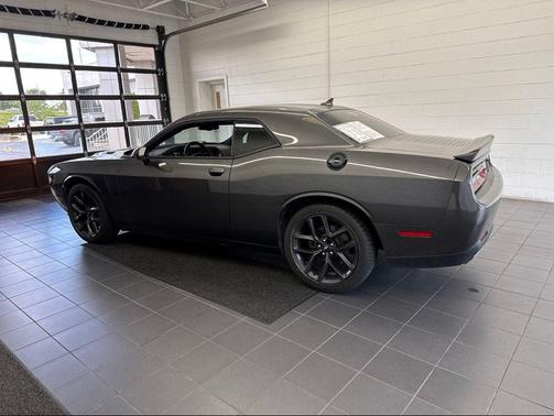Granite Pearlcoat 2020 Dodge Challenger SXT