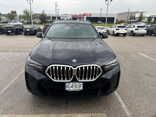 Carbon Black Metallic 2024 BMW X6 xDrive40i