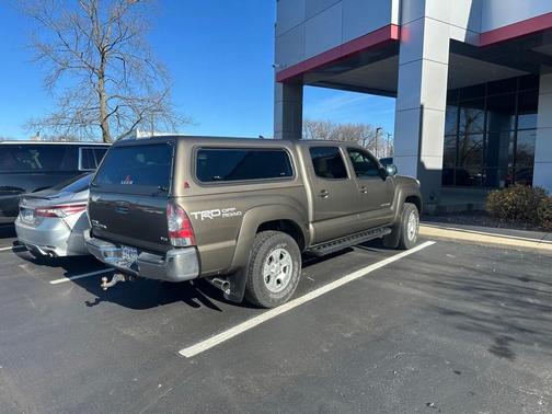 2015 Toyota Tacoma Base