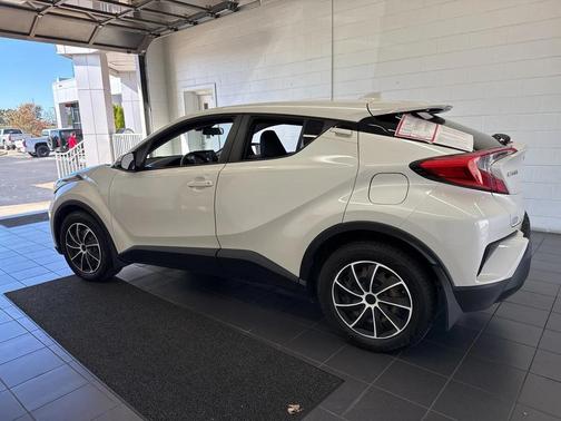 2020 Toyota C-HR LE