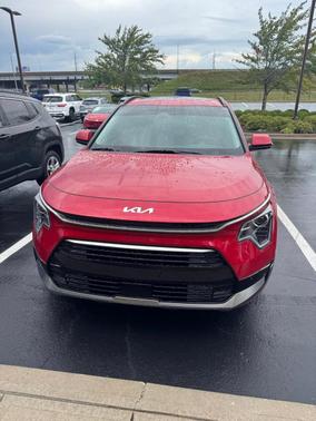 2025 Kia Niro SX
