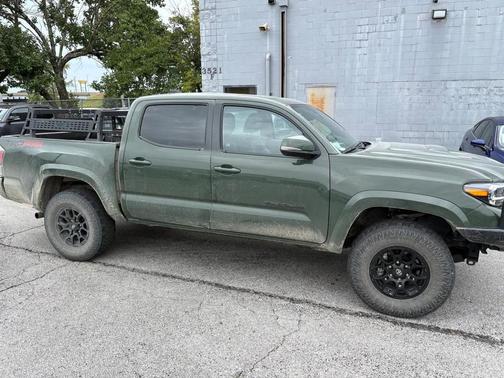 2022 Toyota Tacoma TRD Sport