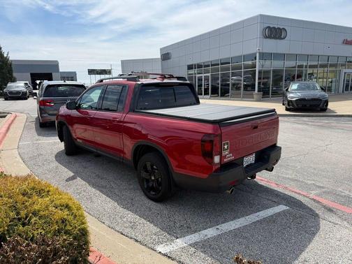 Radiant Red Metallic II 2025 Honda Ridgeline Black