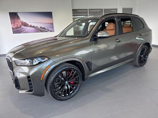 Manhattan Green Metallic 2026 BMW X5 xDrive40i