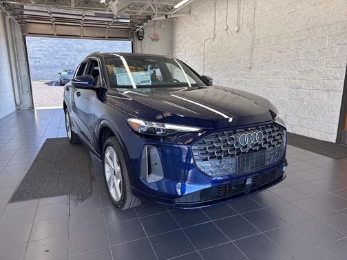 2025 Audi Q5 Premium Plus TFSI quattro S tronic