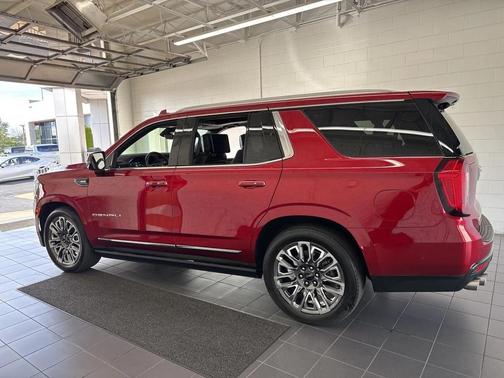 2023 GMC Yukon Denali Ultimate