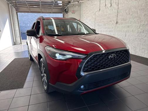 2025 Toyota Corolla Cross XLE