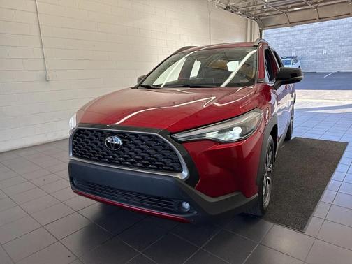 2025 Toyota Corolla Cross XLE