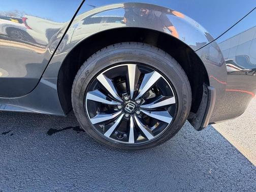 2023 Honda Civic EX-L