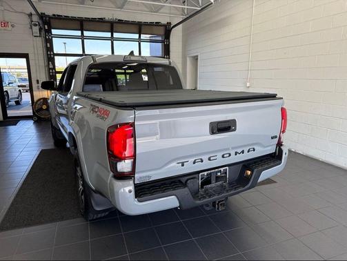Cement 2019 Toyota Tacoma TRD Sport