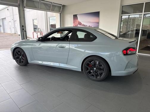 2025 BMW M240 i xDrive