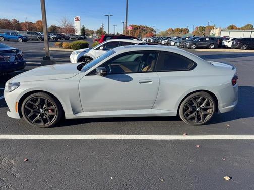 2025 BMW M240 i xDrive