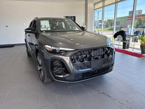 DAYTONA GREY PE 2026 Audi SQ5 3.0T Premium Plus