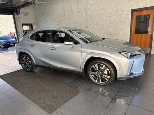 2025 Lexus UX 300h Premium