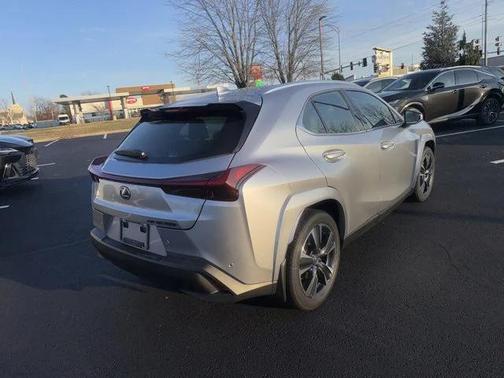 2025 Lexus UX 300h Premium