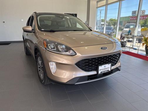 Desert Gold Metallic 2020 Ford Escape SEL