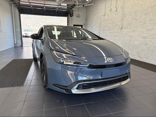 Guardina Gray 2026 Toyota Prius Plug-In Hybrid SE