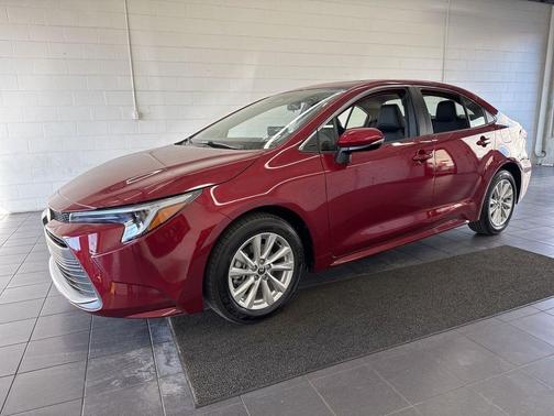 Ruby Flare Pearl 2026 Toyota Corolla Hybrid XLE