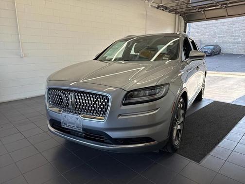 2021 Lincoln Nautilus Reserve