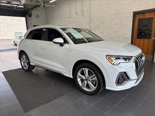 2021 Audi Q3 45 S line Premium Plus