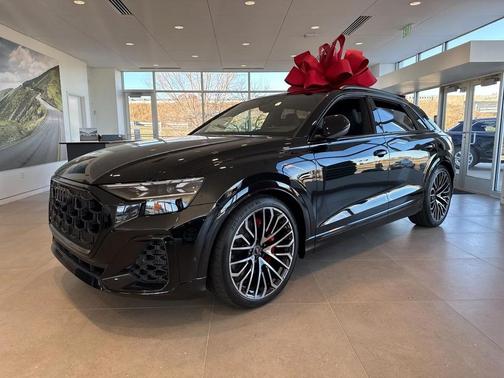 2026 Audi SQ8 4.0T Prestige