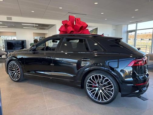 2026 Audi SQ8 4.0T Prestige