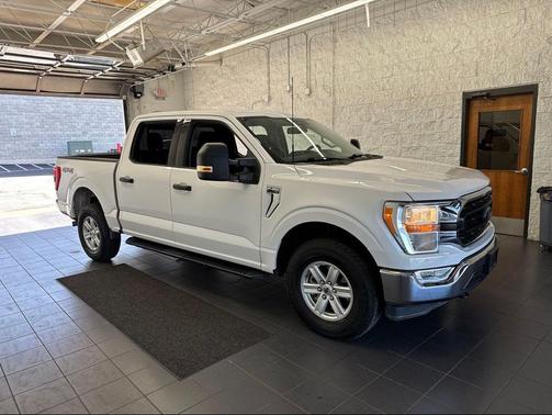 Oxford White 2022 Ford F-150 XLT