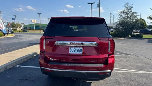 2023 GMC Yukon XL SLT