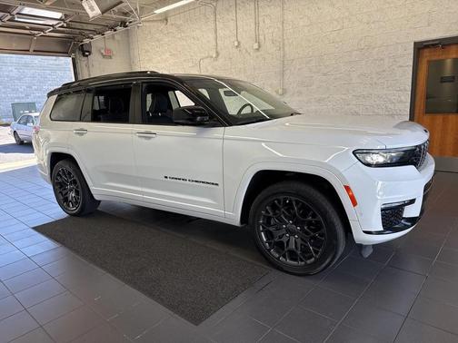 2023 Jeep Grand Cherokee L Summit Reserve