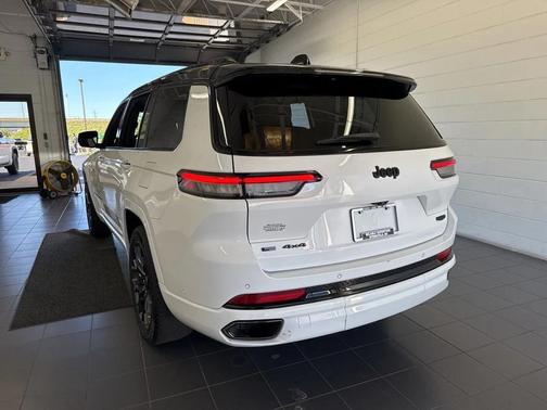 2023 Jeep Grand Cherokee L Summit Reserve