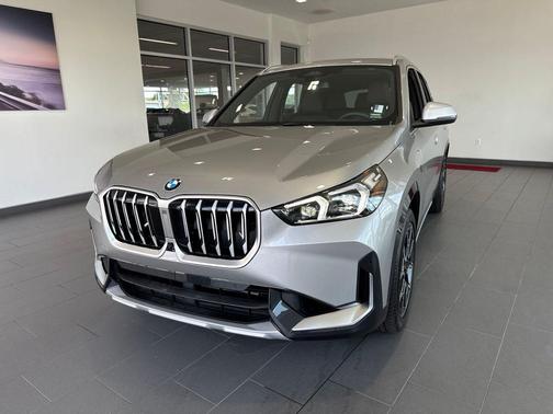 Space Silver 2024 BMW X1 xDrive28i