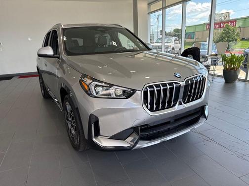 Space Silver 2024 BMW X1 xDrive28i