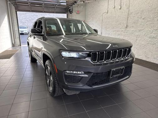 2022 Jeep Grand Cherokee 4xe Base