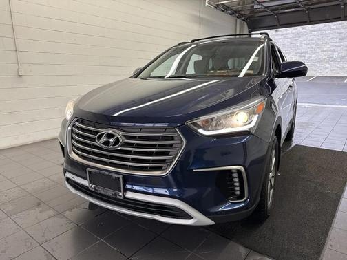 2018 Hyundai SANTA FE SE