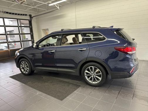 2018 Hyundai SANTA FE SE