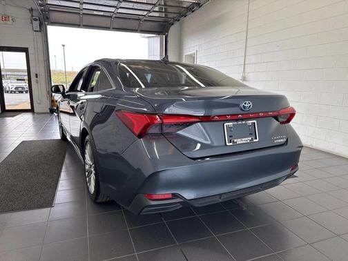 2019 Toyota Avalon Hybrid Limited