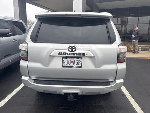 2023 Toyota 4Runner SR5