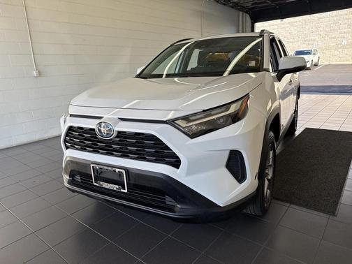2023 Toyota RAV4 Hybrid XLE