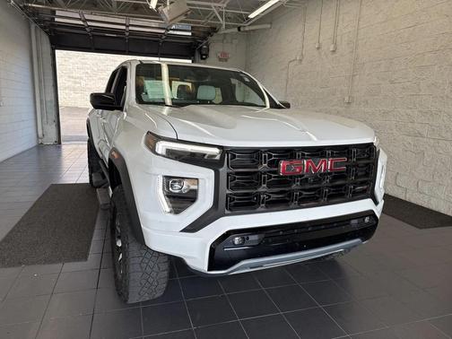2024 GMC Canyon AT4X